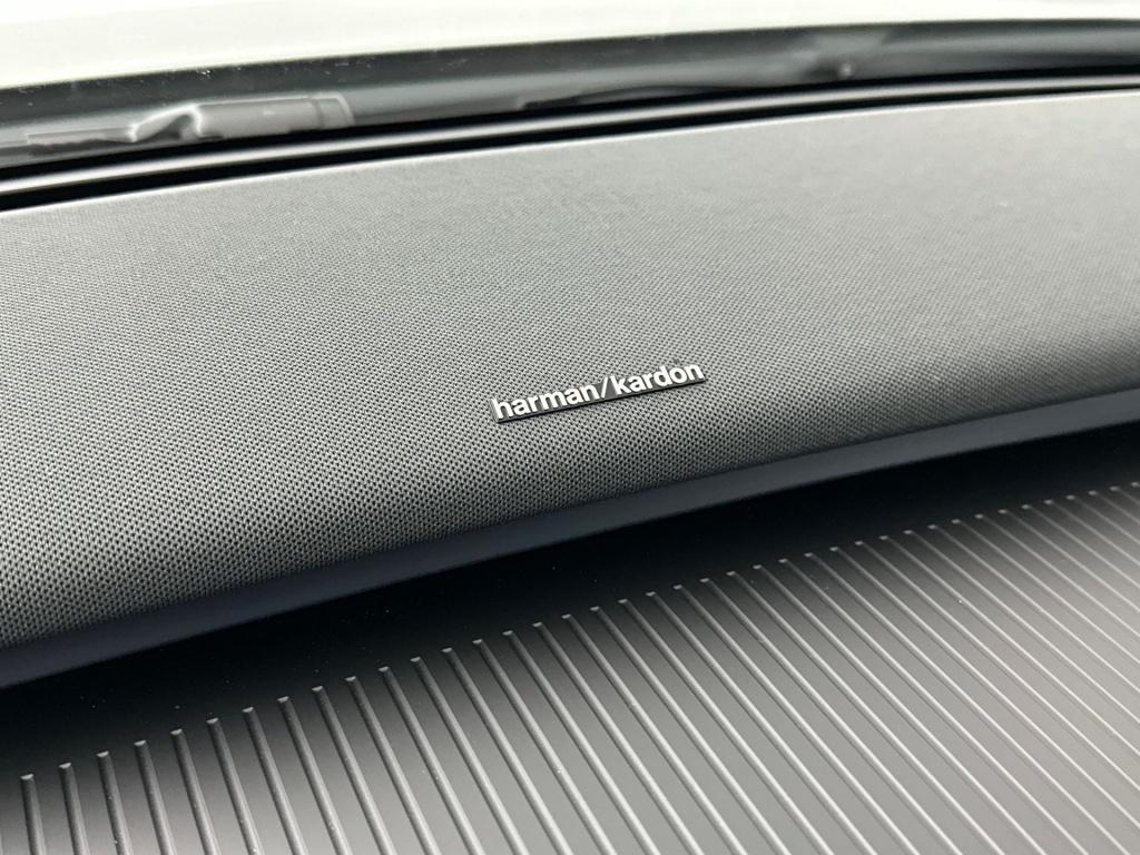 Volvo Ex30 cross country p5 long range ultra europa