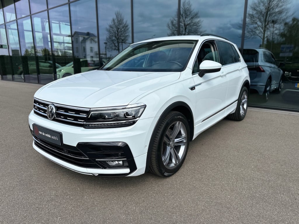 Volkswagen Tiguan 1.5 tsi act 150pk r-line | virtual cockpit | camera | erg