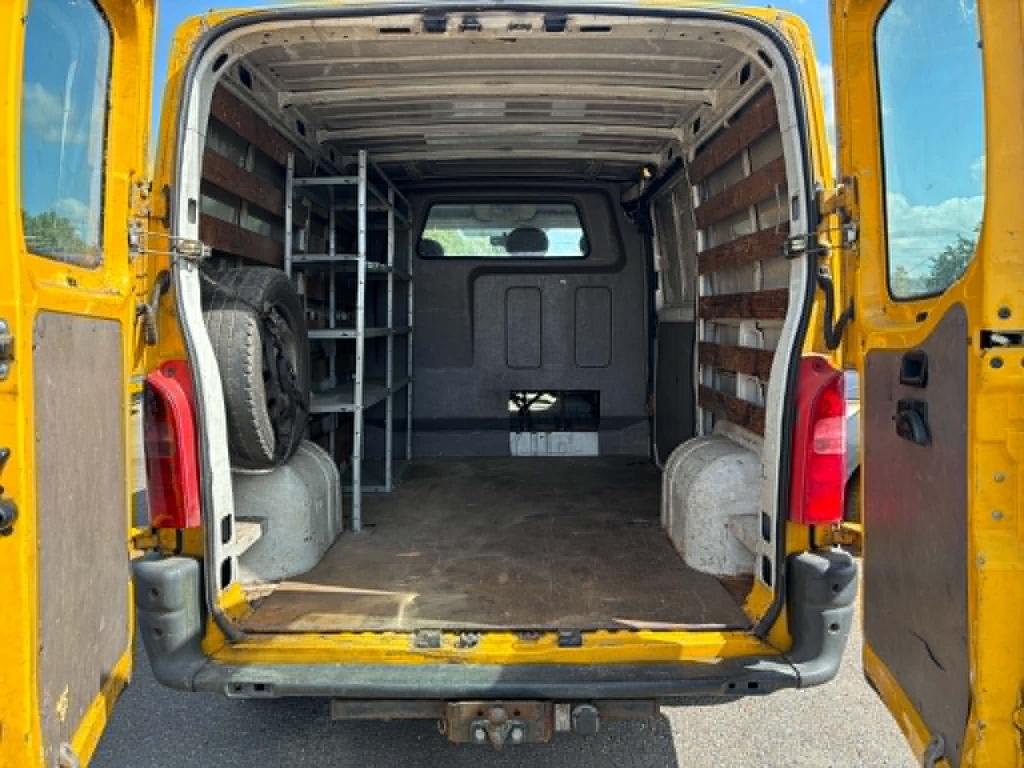 Renault Master t28 2.2dci l1h1