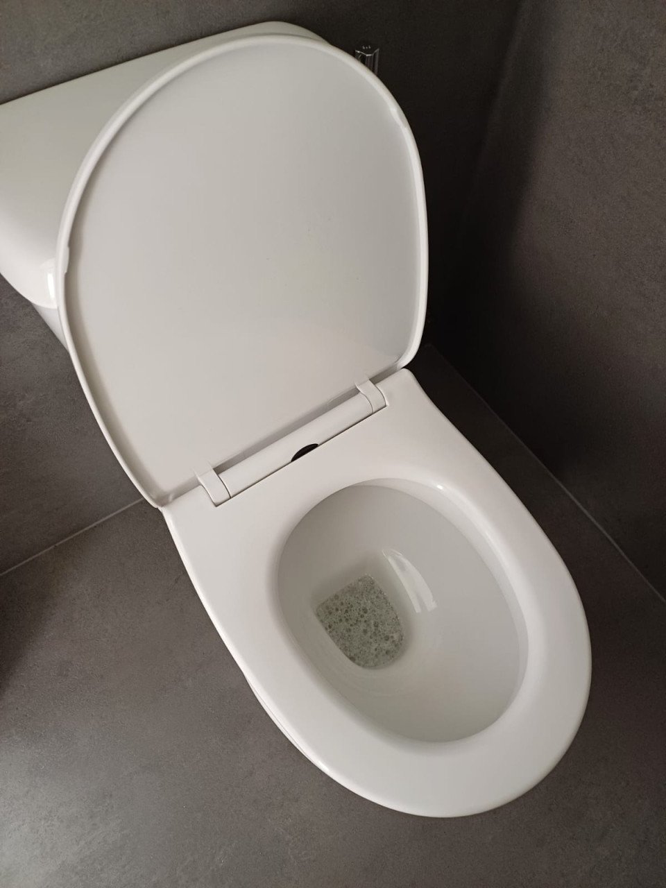 Toilet, schaf/woonunit 8 x 3,5 meter