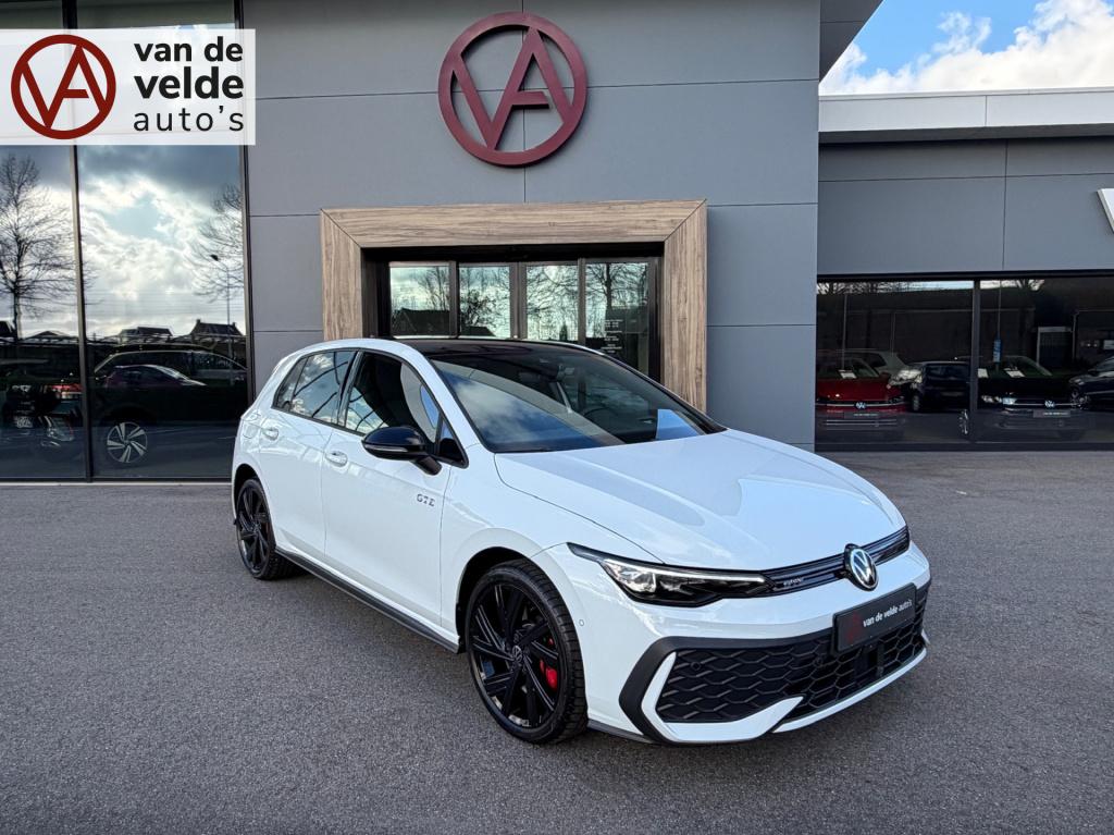 Volkswagen Golf 1.5 ehybrid gte 272pk | black style | 360 camera | iq light
