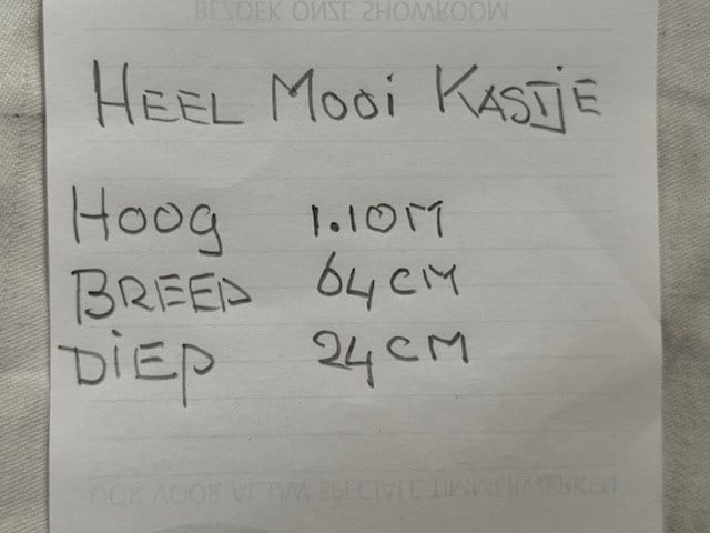 Mooi hangkastje