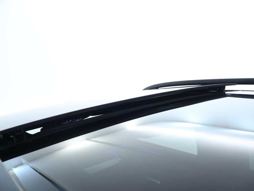 Mercedes-Benz Glb 200 amg line | panoramadak | trekhaak | cruise control | 