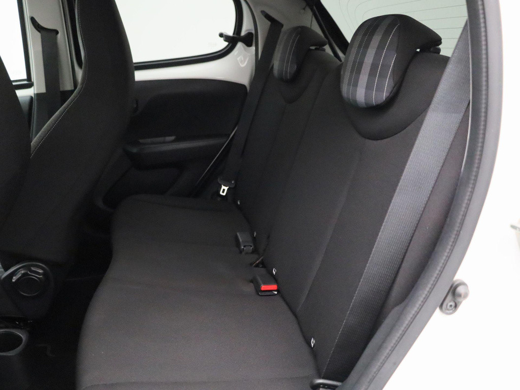 Peugeot 108 1.0 e-vti style | lage km stand! | bluetooth | airco | cruise c