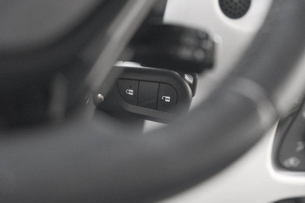 Citroen C1 1.0 vti feel | camera | apple carplay | airco | 5 deurs