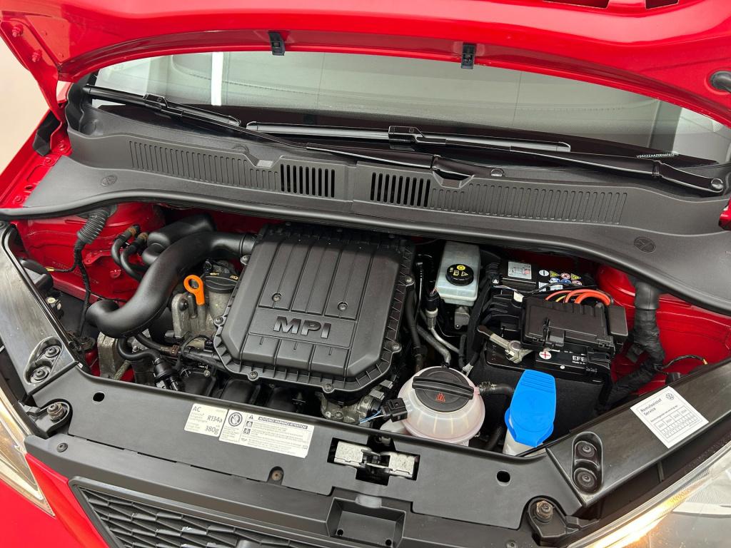 Seat Mii occasion 1.0 style sport | rood | tweedehands seat mii | airco | c