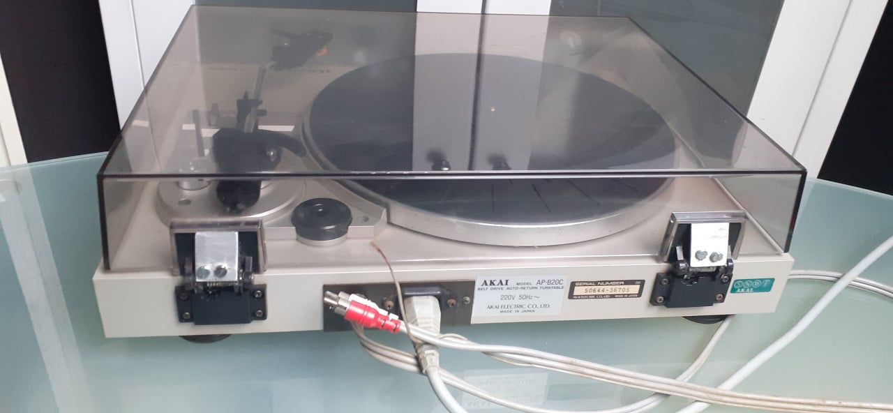 AKAI AP-B20C vintage draaitafel