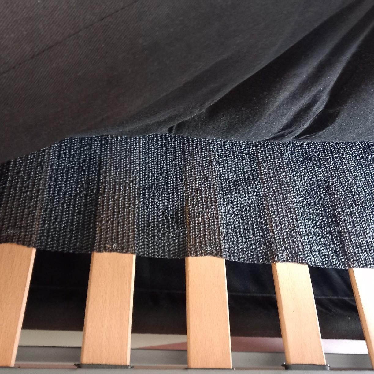 Slaapbank zwart 200 x 140 cm