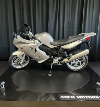 BMW F800ST