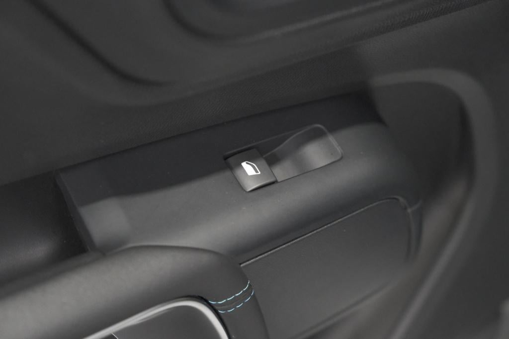 Citroen C5 Aircross 1.6 plug-in hybrid 225 shine | stoelen pakket | dodehoe