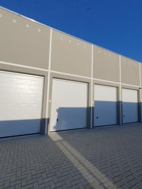 Te Huur – 27m2 Garagebox/ Opslagruimte/ Werkruimte in Burgh-Haamstede
