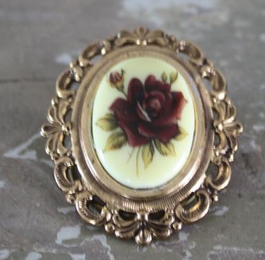 Sjaalclip met bloemen print