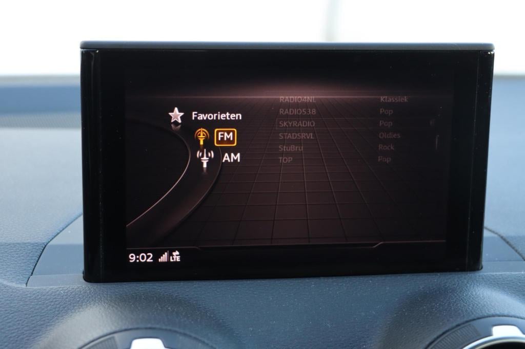 Audi Q2 1.0 tfsi sport airco | navi