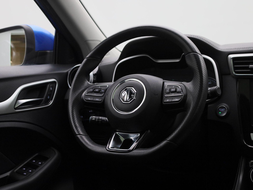 MG Zs-ev luxury 45 kwh automaat | panoramadak | leder | navigatie | airco |