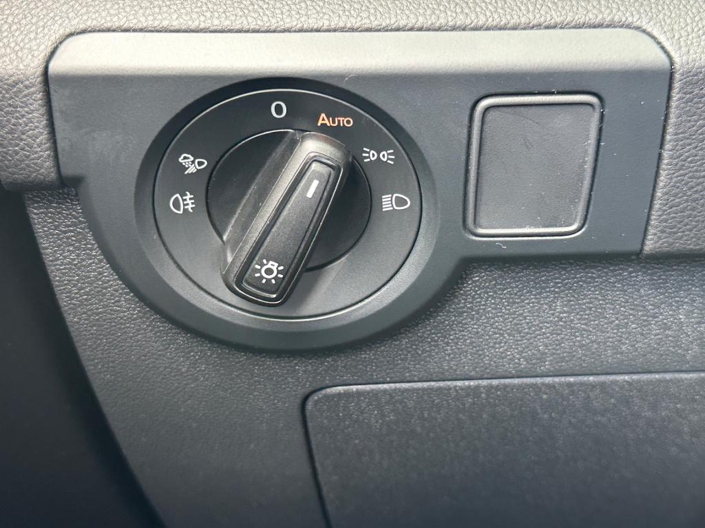 Volkswagen T-cross 1.5 tsi 150pk dsg r-line | camera | trekhaak | navi | ad