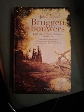 Bruggenbouwers, door Jan Guillou