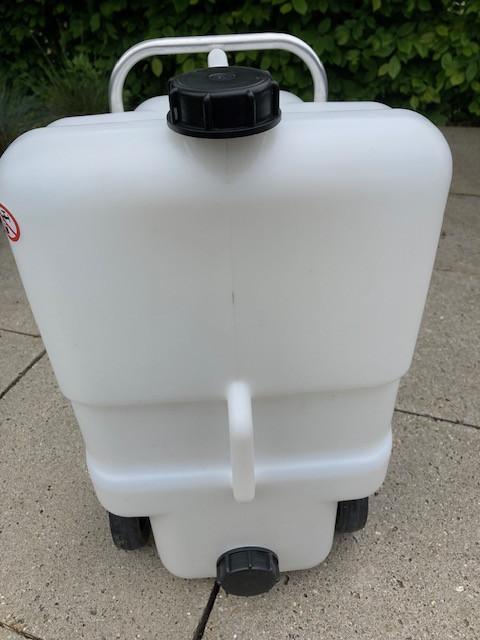 Caravan vuilwatertank