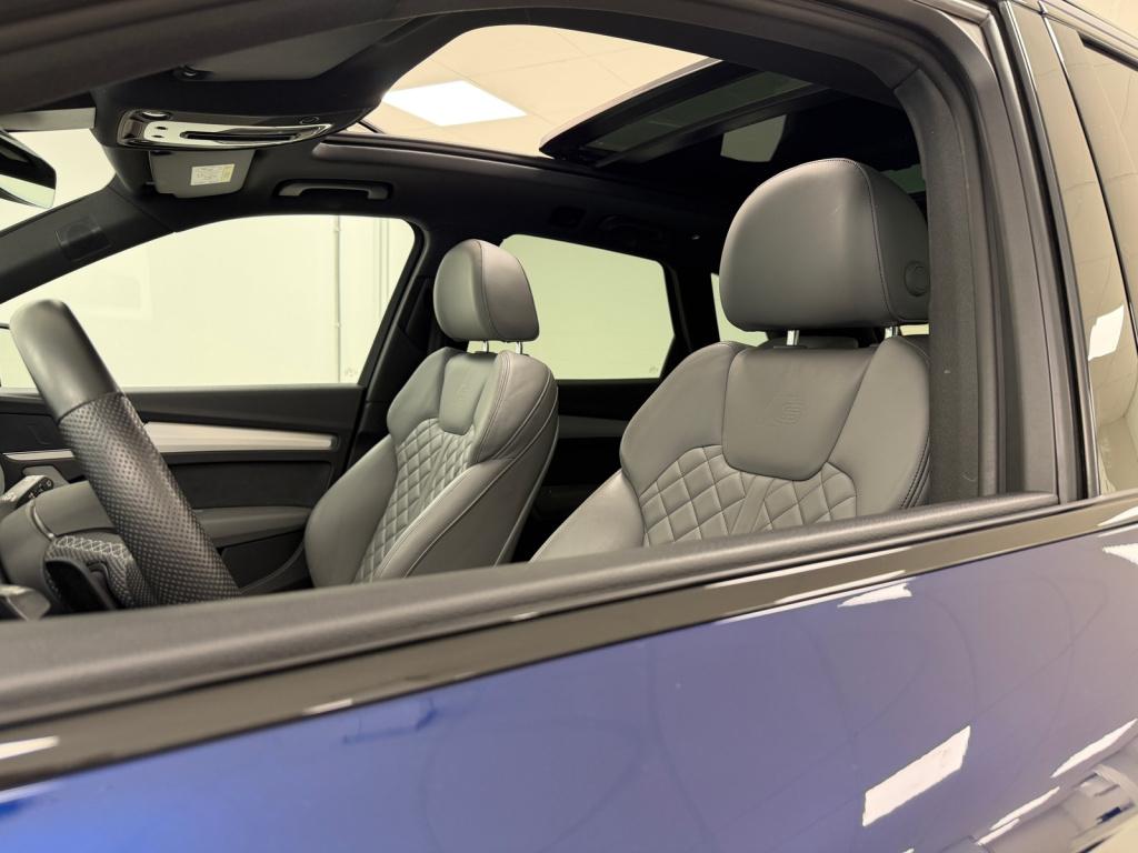 Audi Q5 50 tfsi e s competition | navarra blue | massage | b&o | 360 camera
