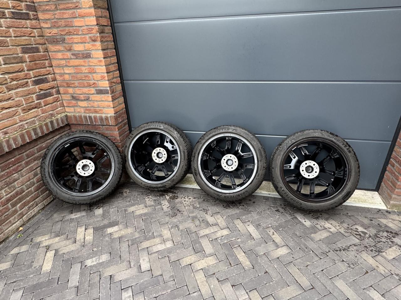 BMW i4 Winterbanden M748 Style Breedset