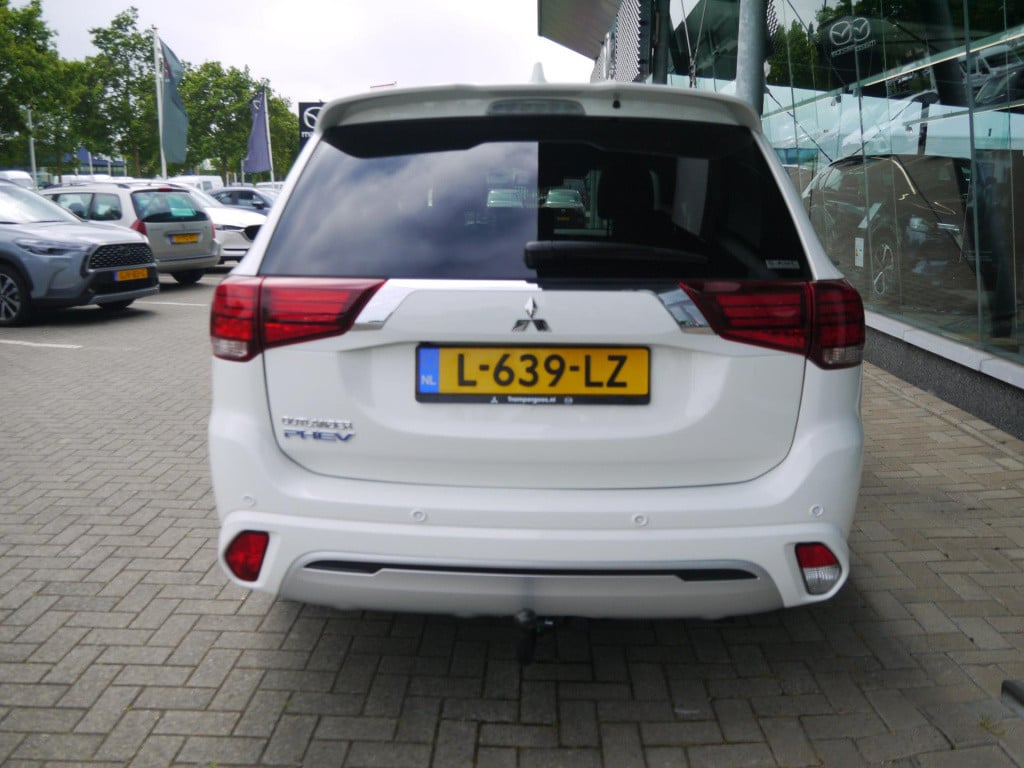 Mitsubishi Outlander 2.4 phev instyle|rijklaar
