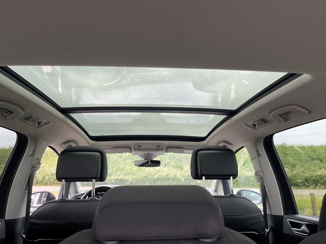 Volkswagen Touran 1.4 TSI 110KW/150PK 7-DSG 2015 Grijs