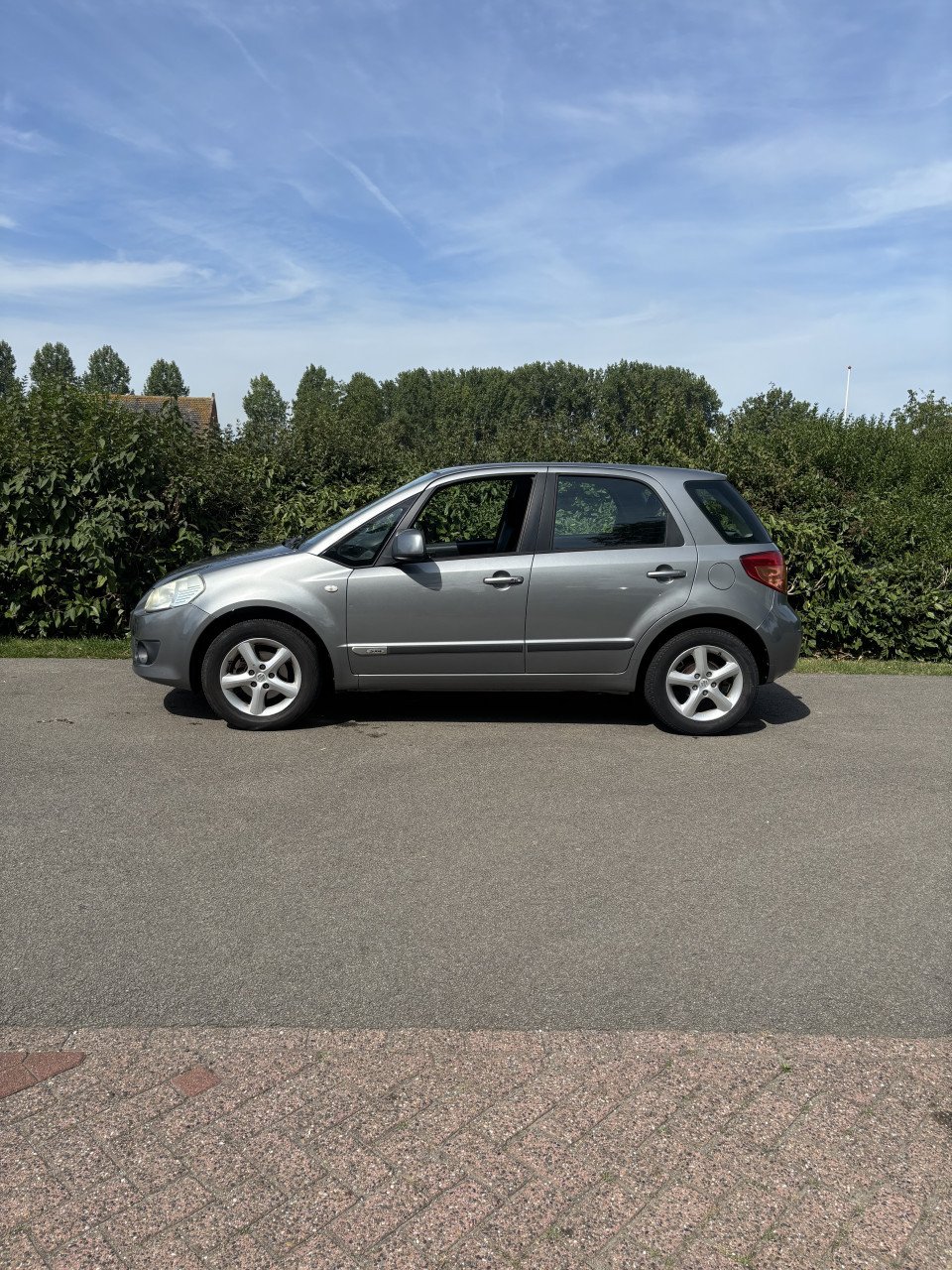 Suzuki sx4 met een jaar apk!