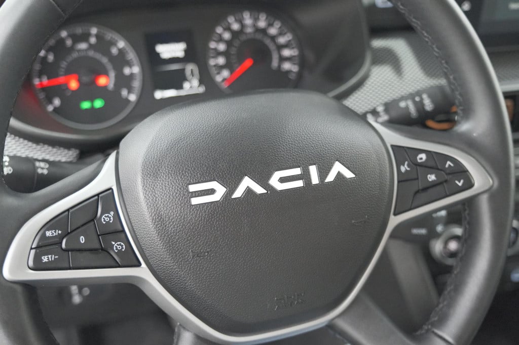 Dacia Sandero Stepway tce 90 expression | camera | dodehoekdetectie | navig