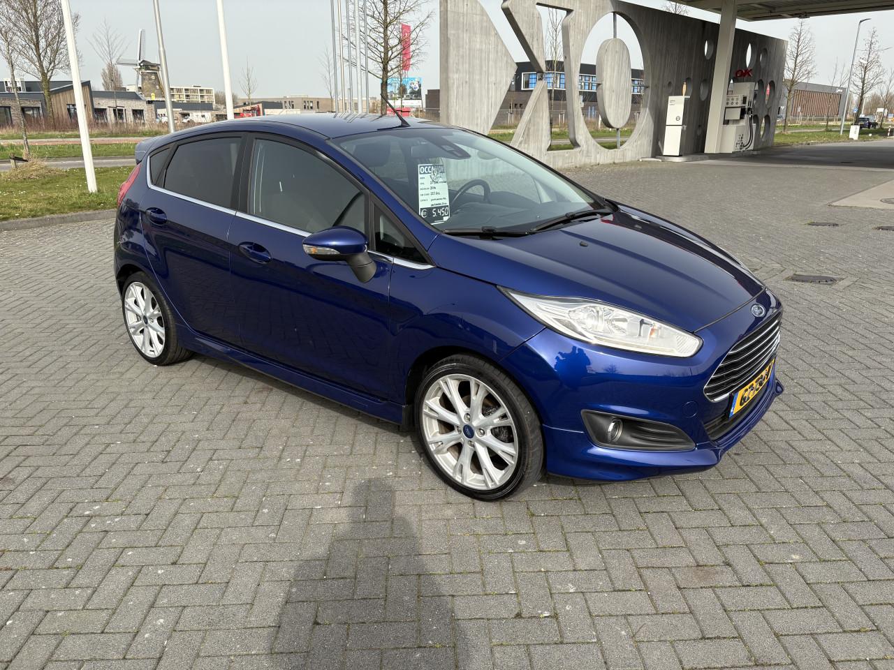 Ford Fiesta ST line