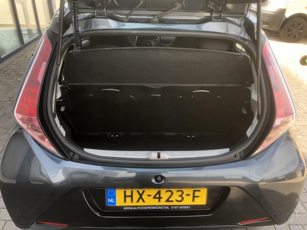 Toyota Aygo 1.0 vvt-i x-now