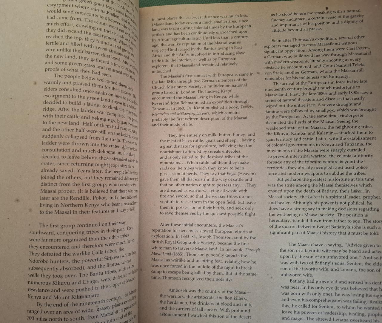 Maasai, prachtig fotoboek met begeleidende tekst,
