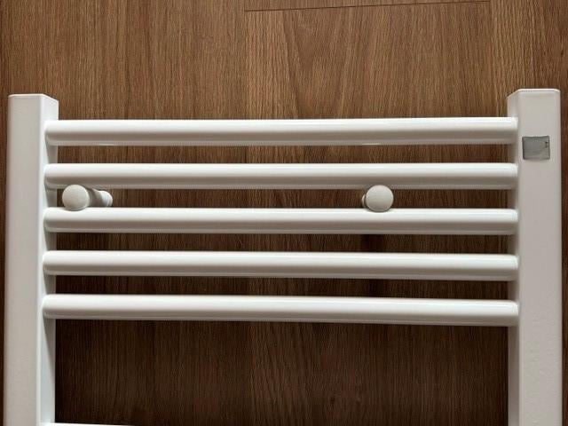 Te koop Zehnder Aura E designradiator elektrisch