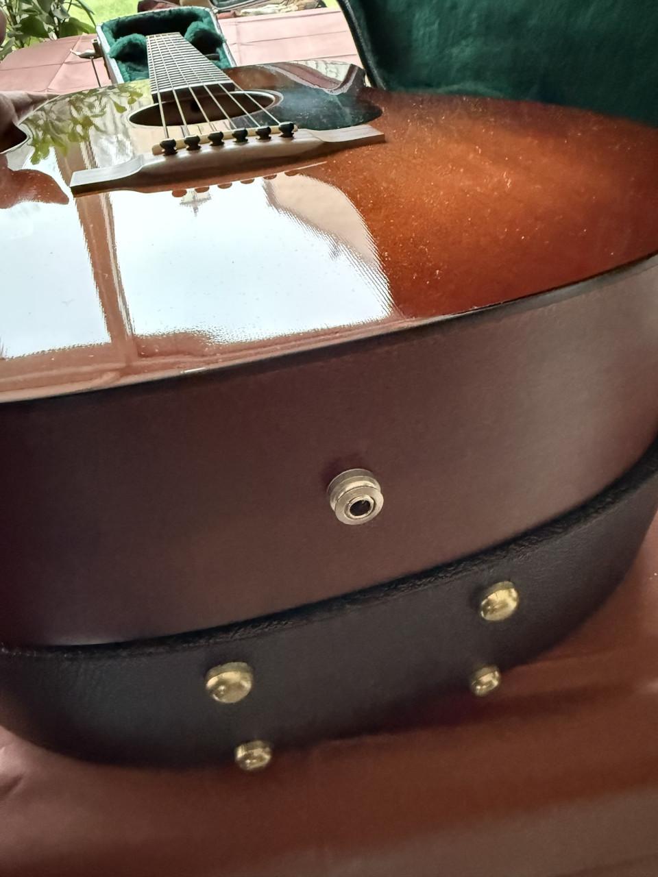 Te koop aangeboden: Martin Acoustische Gitaar 000-17SM