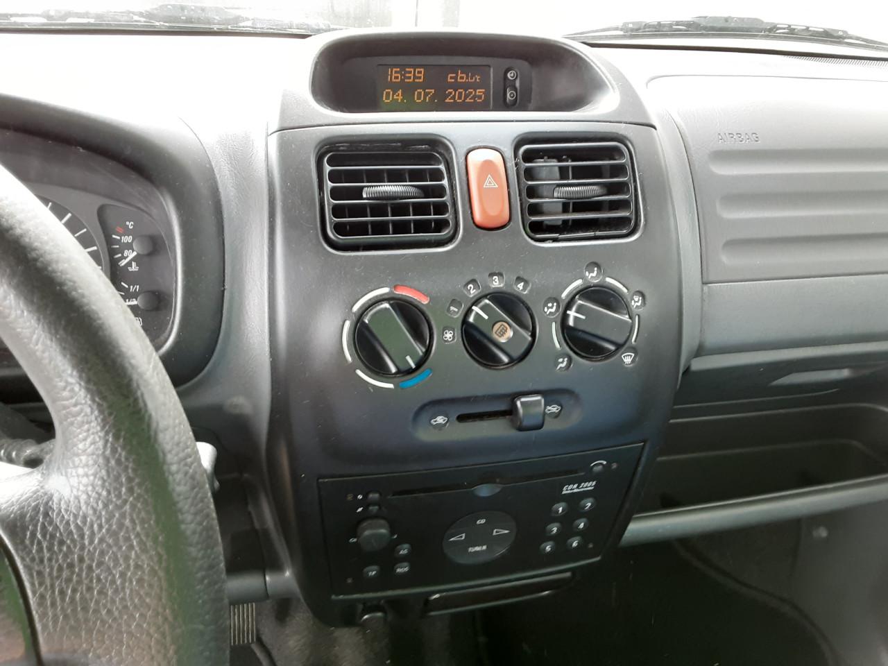 Opel Agila 1.2-16V Elegance