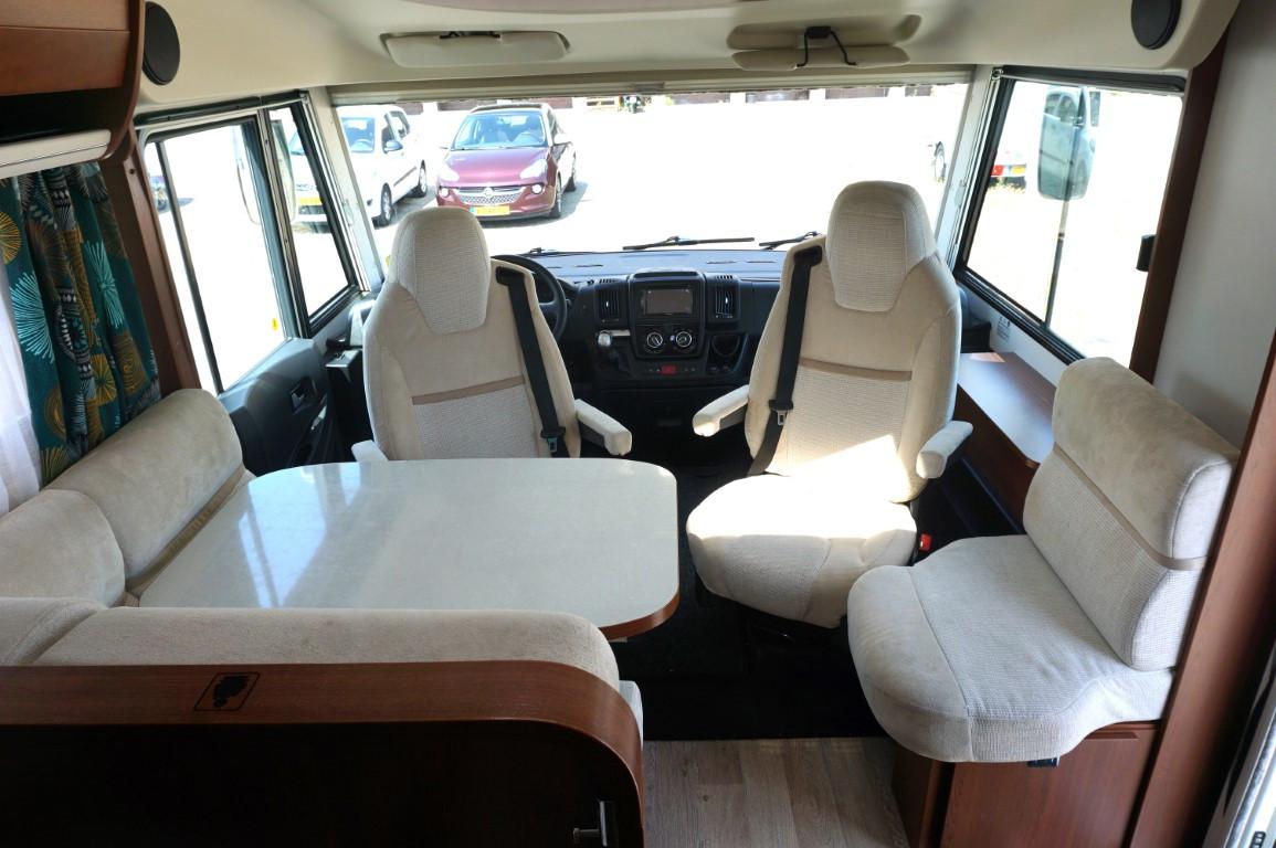Rapido 855F Premium Edition Automaat met 61.000km uit 2019