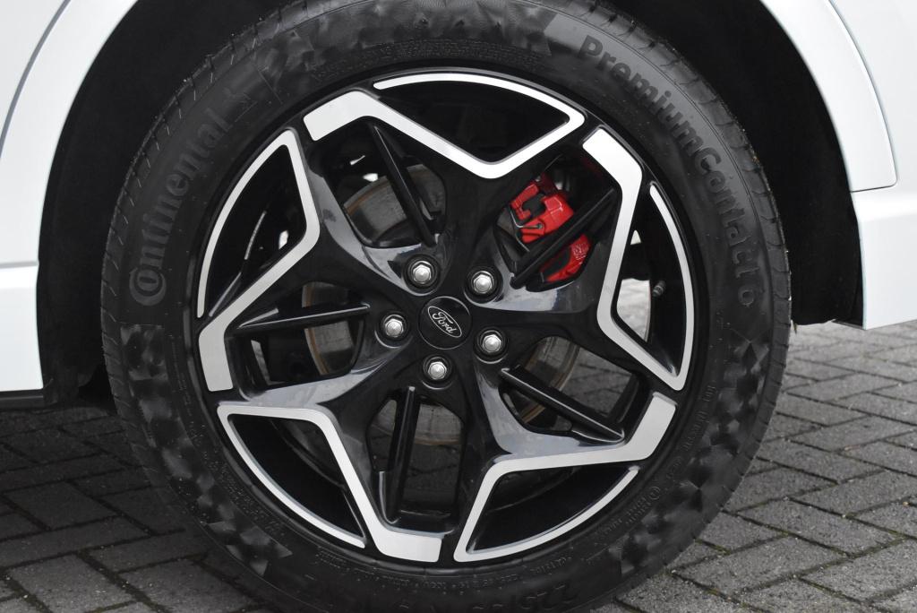 Ford Kuga 2.5 phev st-line x | panoramadak | climate control | adaptieve cr