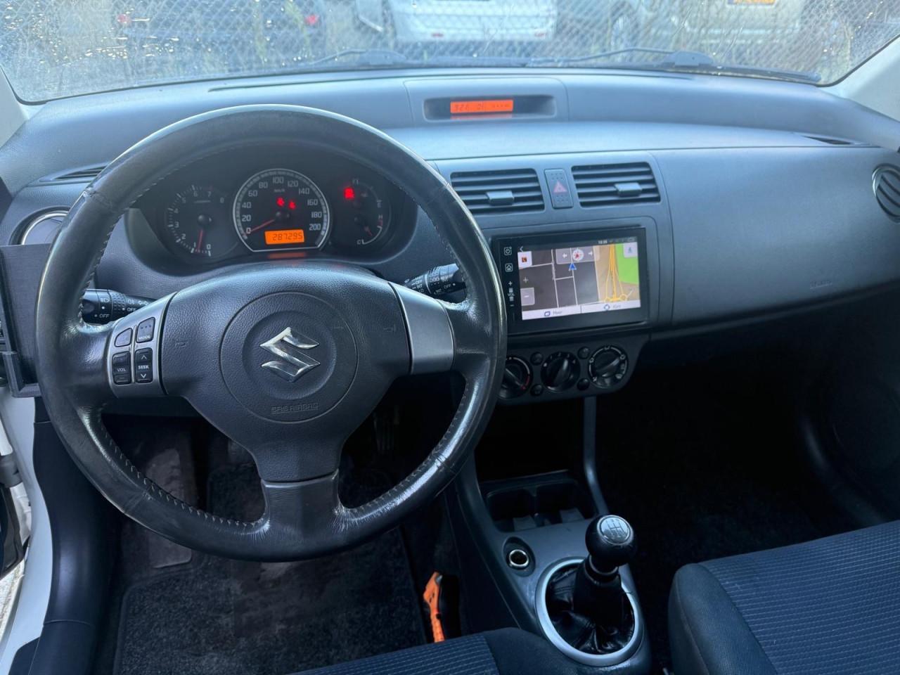 Suzuki Swift 1.3Shogun Airco/camera/ jaar apk