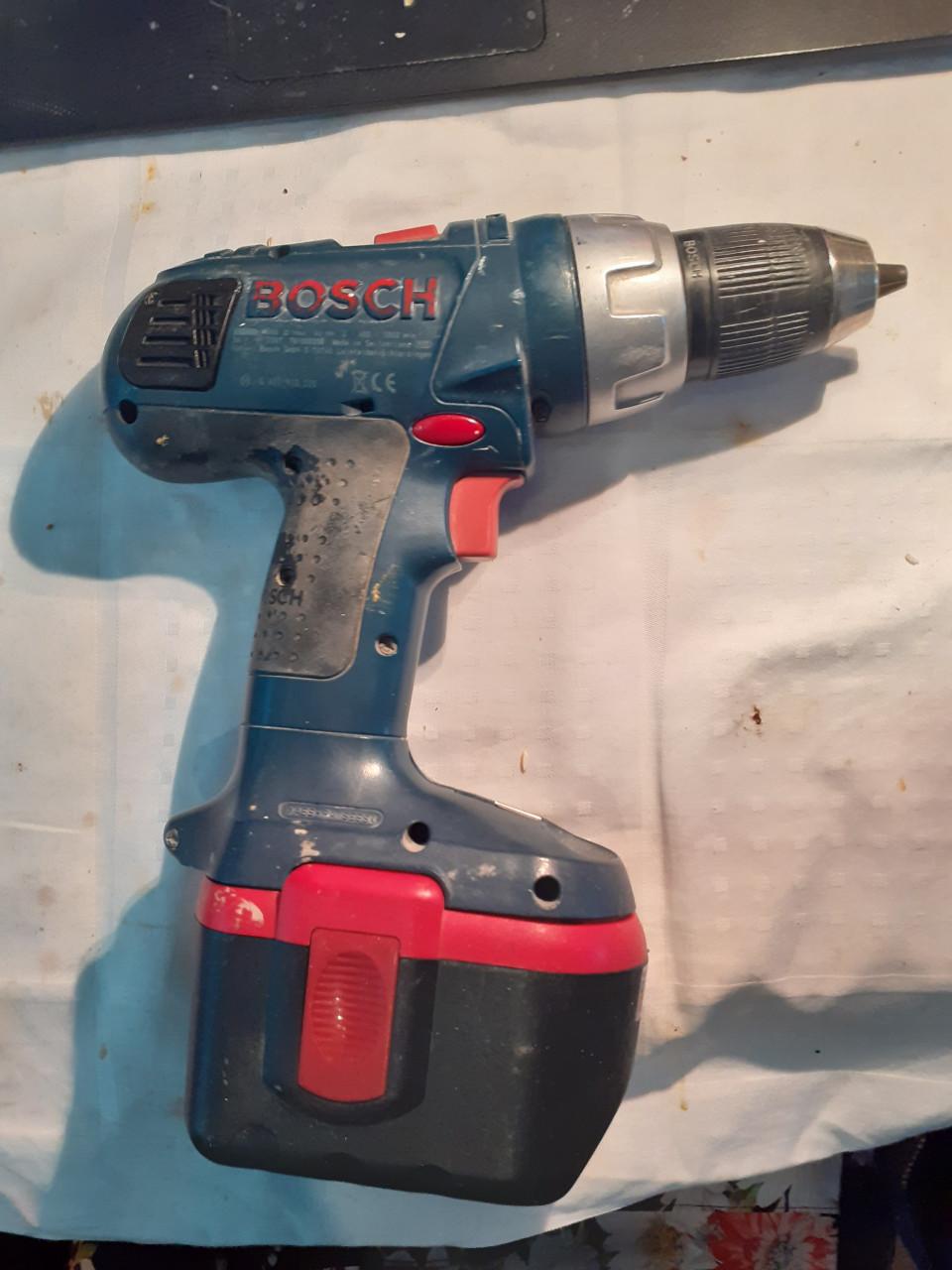 Accu-boormachine 24Volt merk BOSCH Profesioneel XXL + Lader + 2e Accu