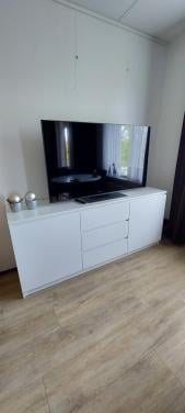 Wit dressoir