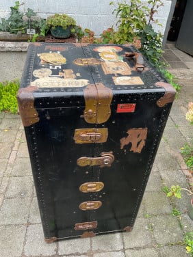 Antieke hutkoffer ( Holland - Amerika lijn )