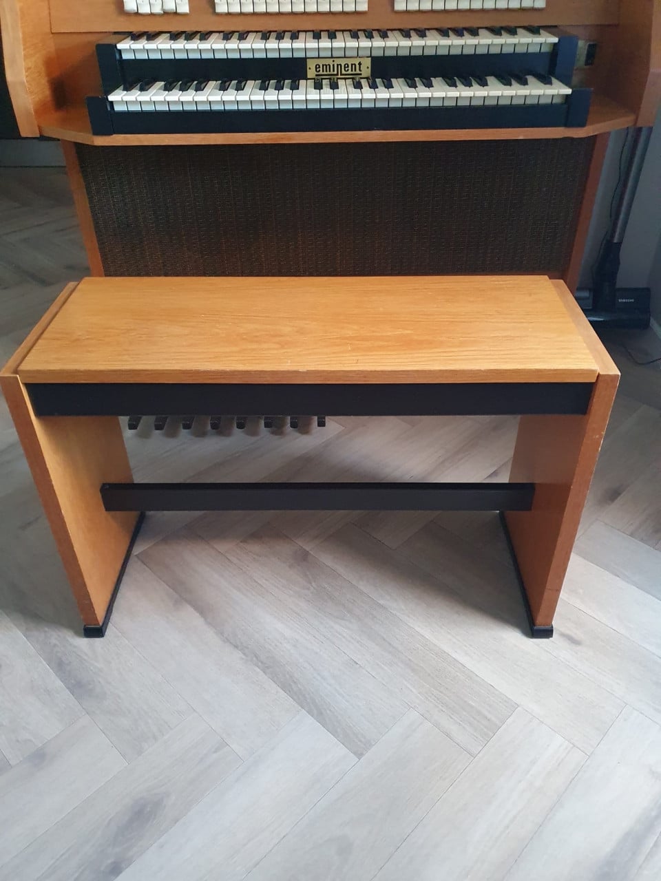 Orgel eminent omegan 7500 (werkt niet meer)
