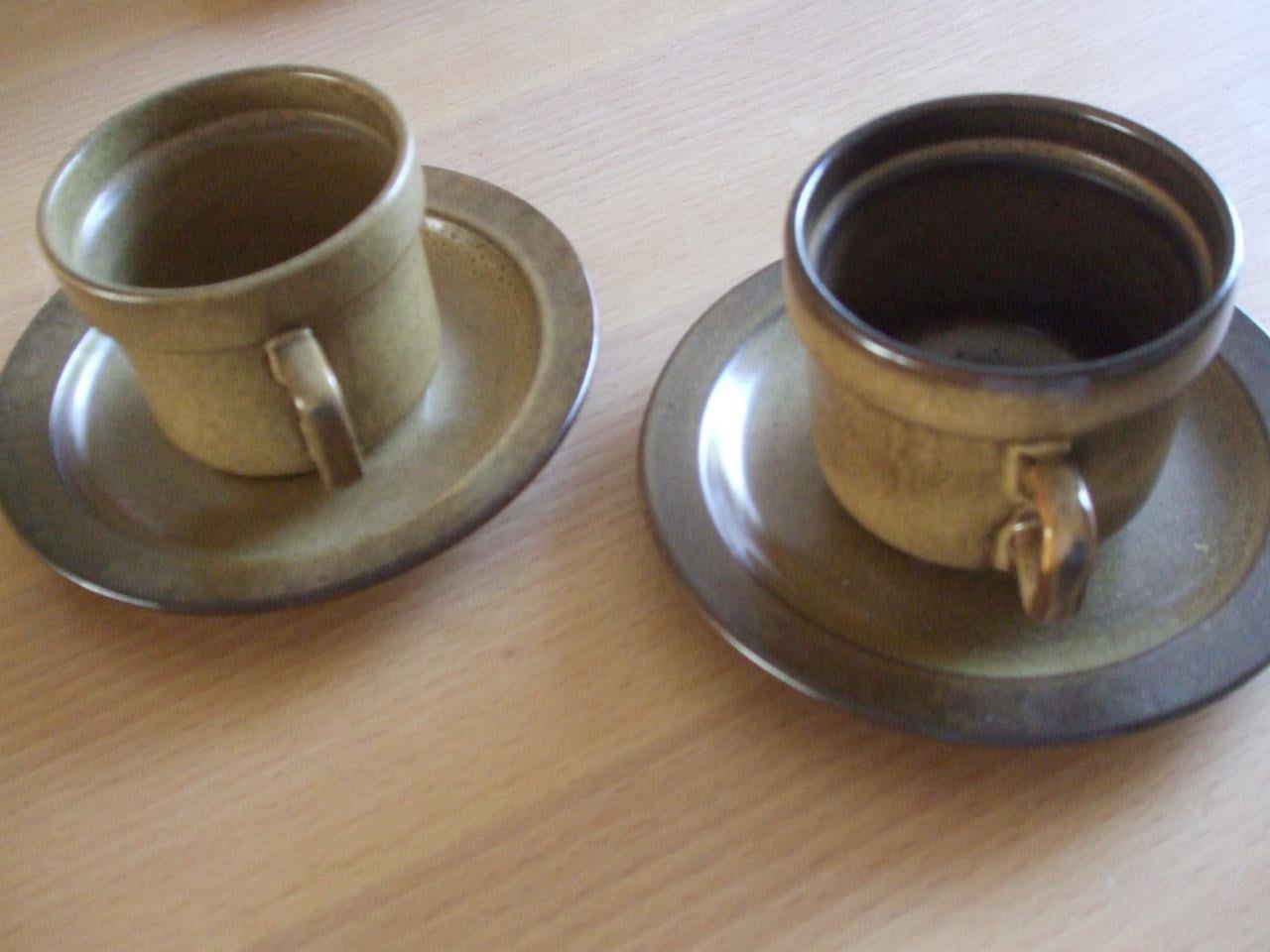 Te koop gedeelte van een nieuw servies.