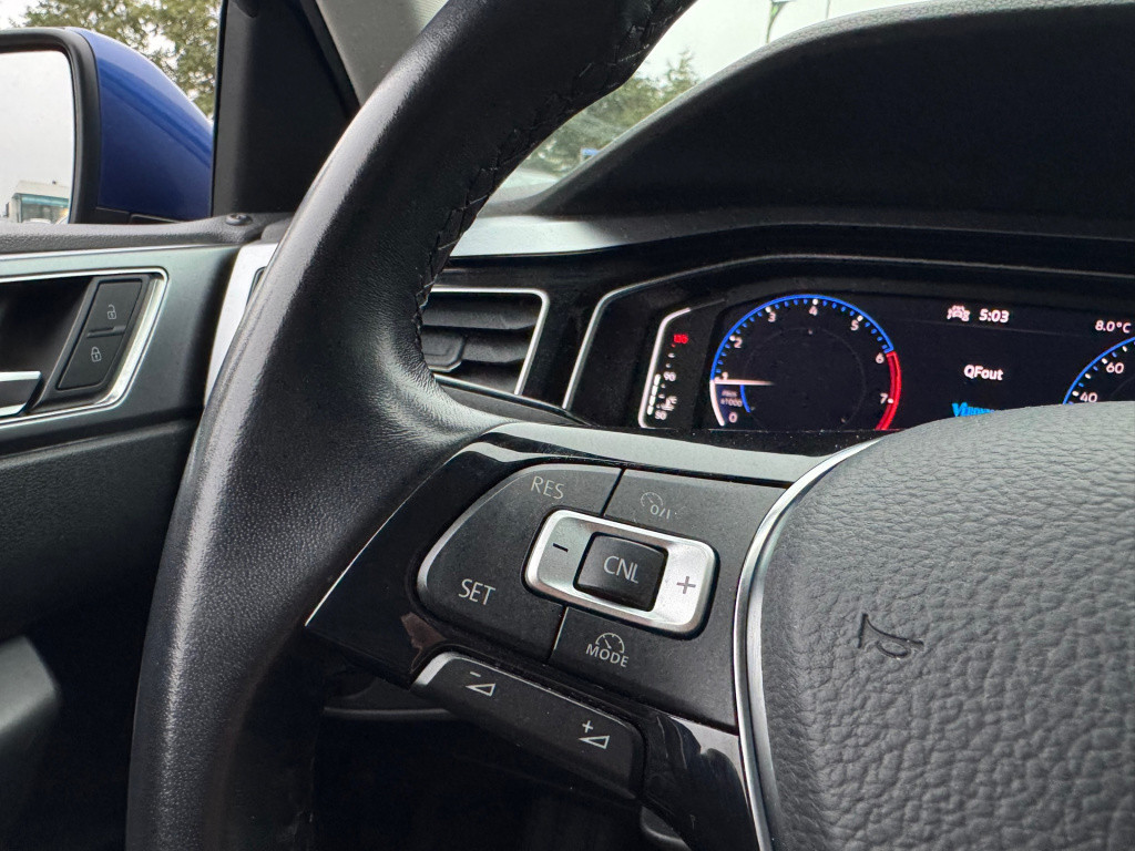 Volkswagen Polo 1.0 tsi highline * virtual cockpit * keyless * camera