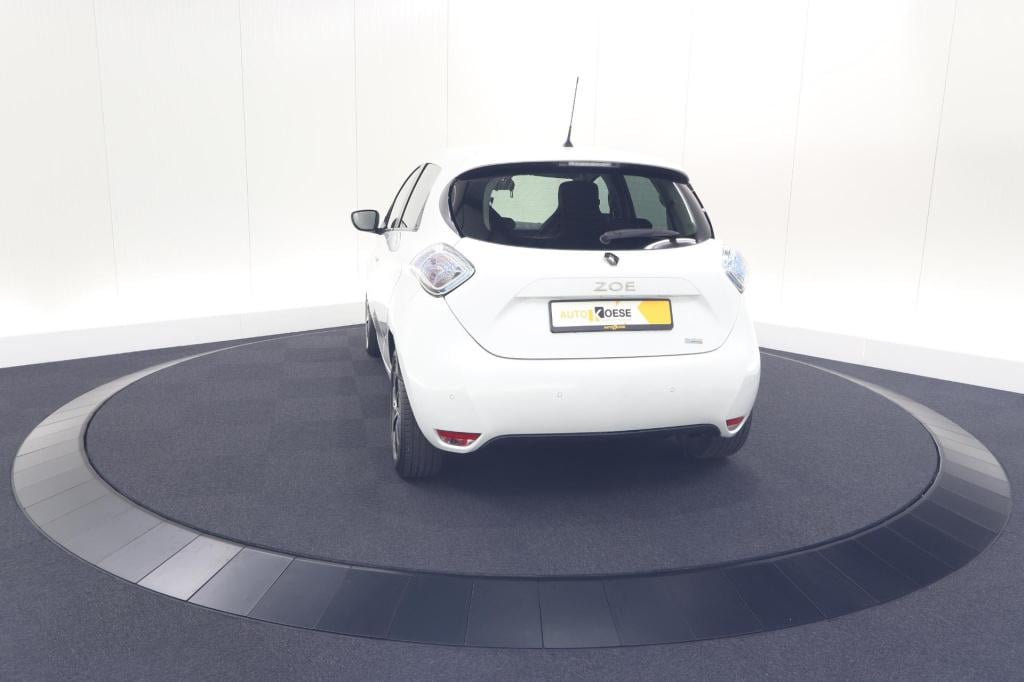 Renault Zoe q90 intens quickcharge 41 kwh | huuraccu | navigatie | parkeers