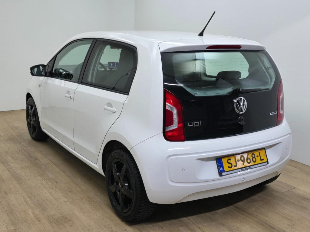 Volkswagen UP! occasion 1.0 move up! bluemotion met cruisecontrol en sporti