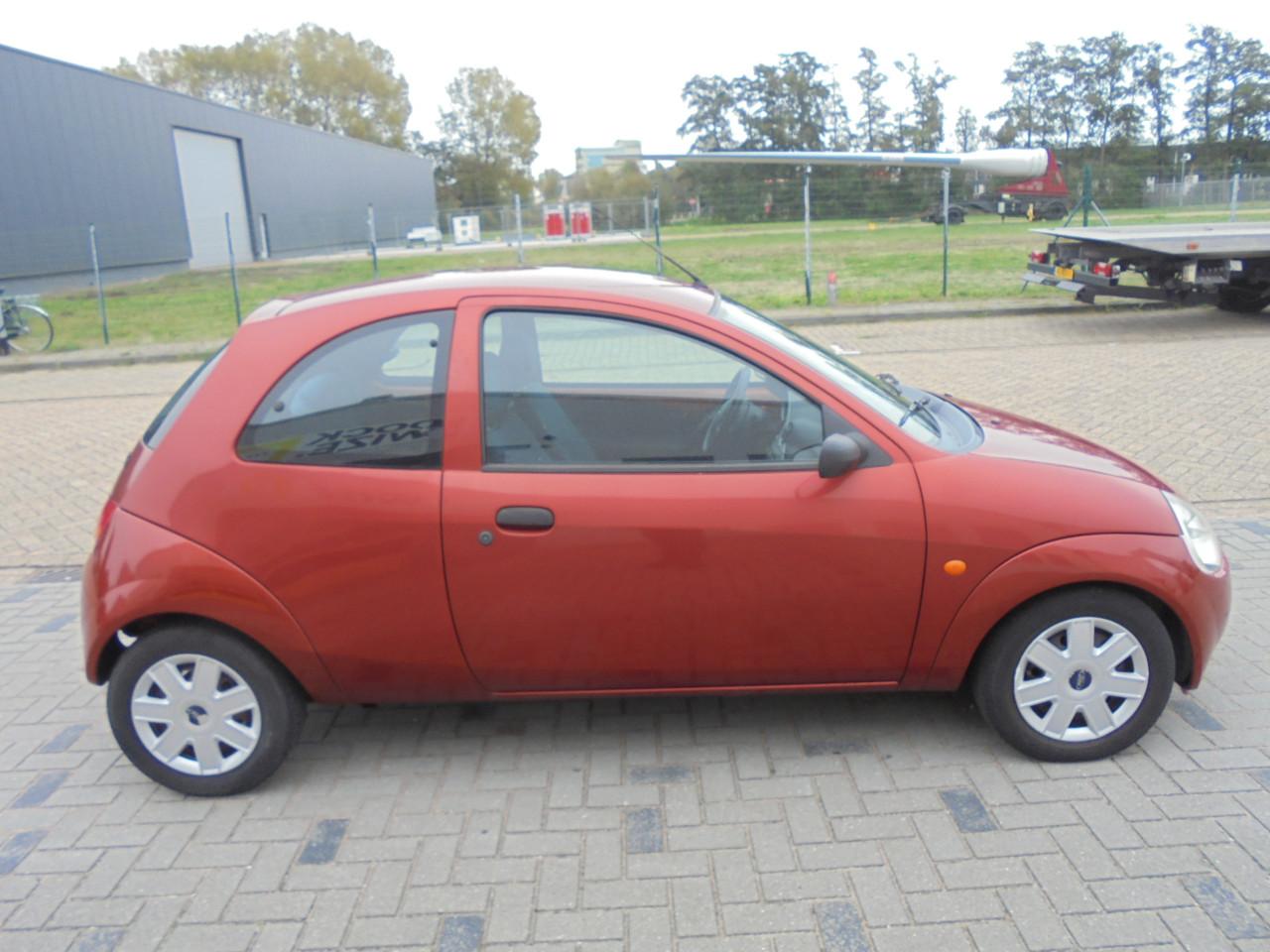 Ford Ka 1.3 Cool & Sound Bouwjaar 2008 tweede eigenaar € 1250