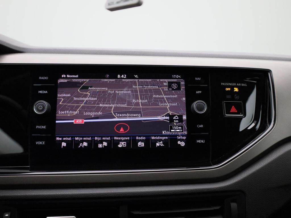 Volkswagen Polo 1.0 tsi comfortline business | parkeer sensoren | navigatie