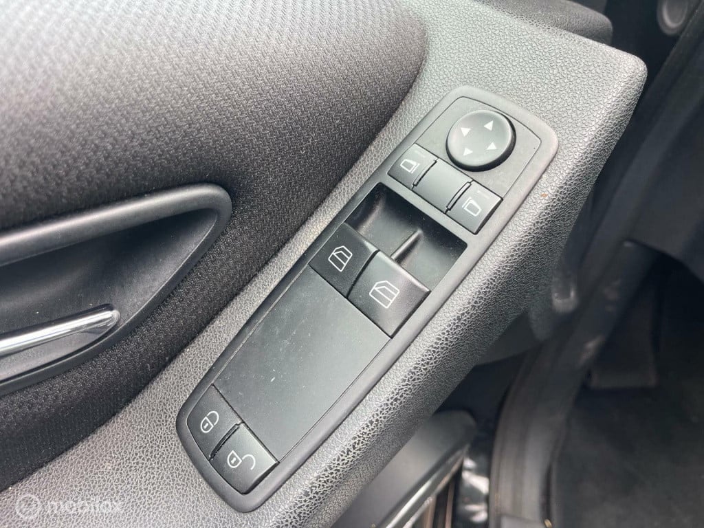 Mercedes-Benz A-Klasse 150 avantgarde in prijs verlaagd