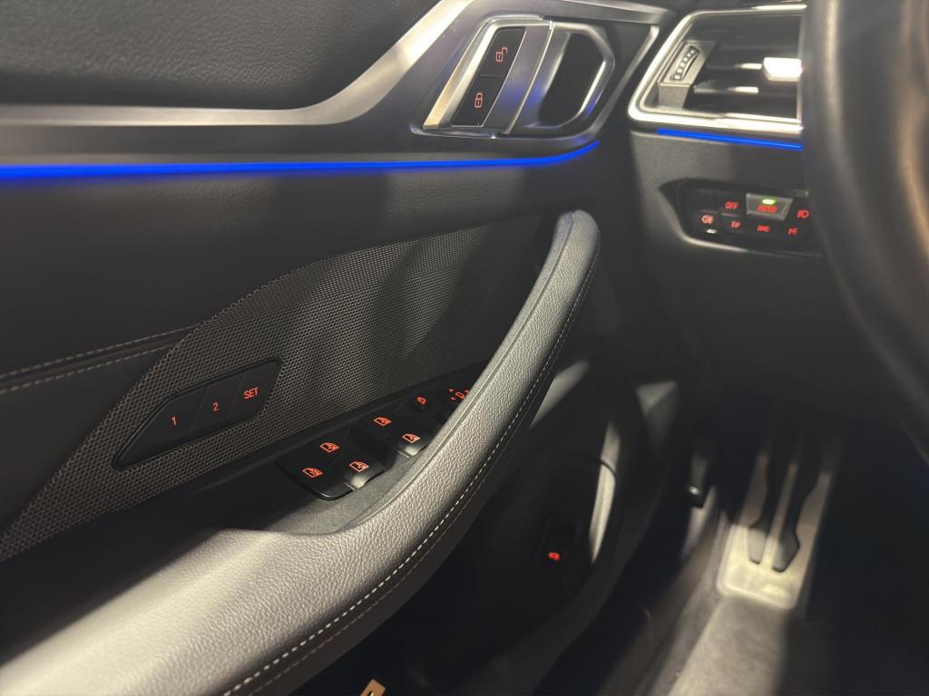 BMW 4 Serie gran coupé m440i xdrive | laser | memory | schuif-/kanteldak | 