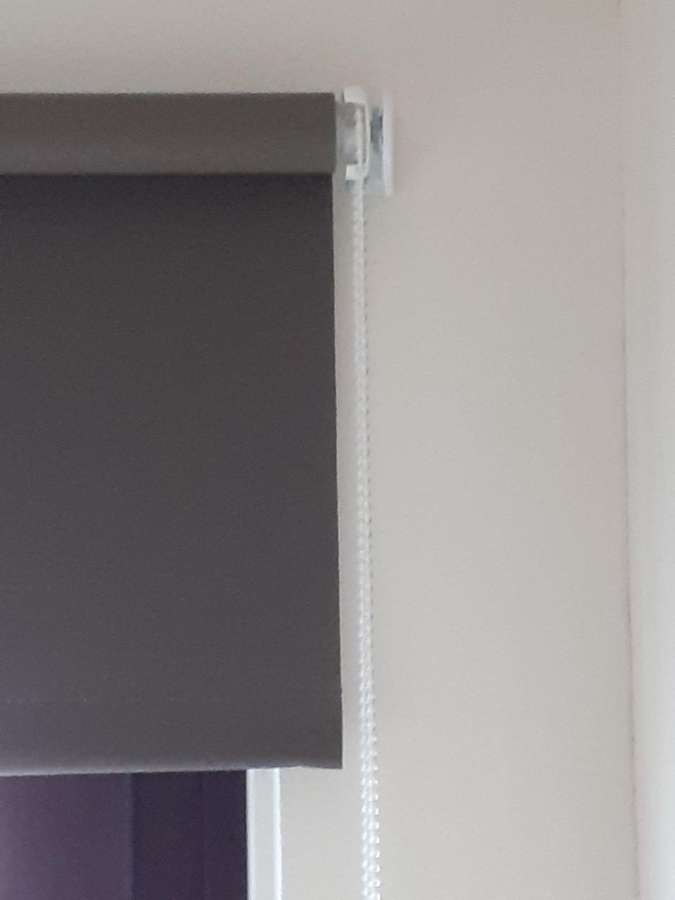 Verduisterend rolgordijn in zeer goede staat