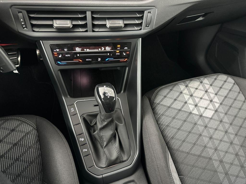 Volkswagen Polo r-line-edition 1.0 70 kw / 95 pk tsi hatchback 7 v